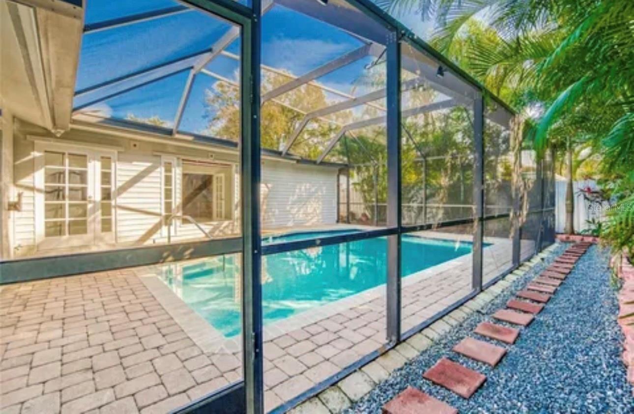 NORTH BAY HILLS - Residential Lease