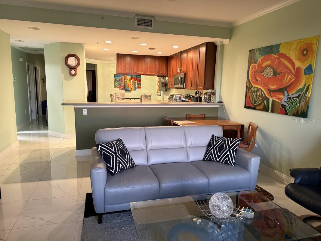 7194 KEY HAVEN ROAD 504