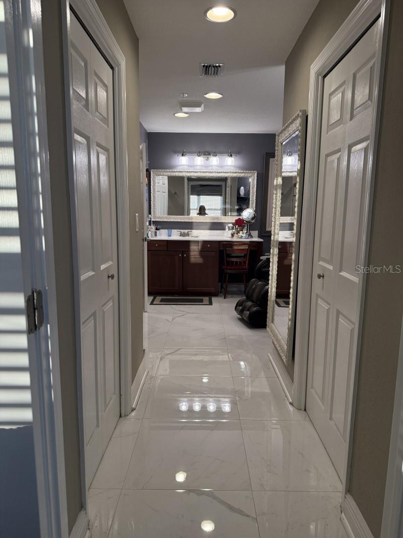 SEMINOLE ISLE CONDO - Residential