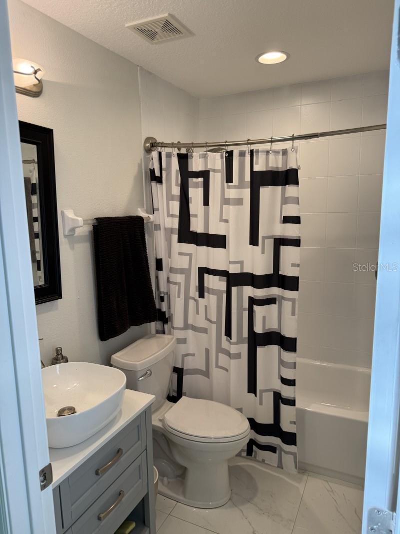 SEMINOLE ISLE CONDO - Residential