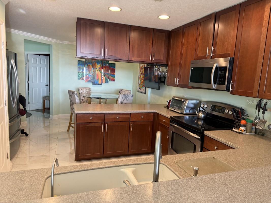 SEMINOLE ISLE CONDO - Residential