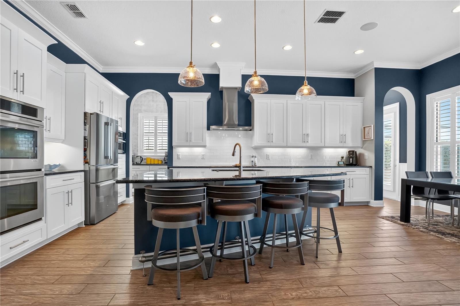 JOHNS LAKE POINTE THE OVERLOOK - Residential