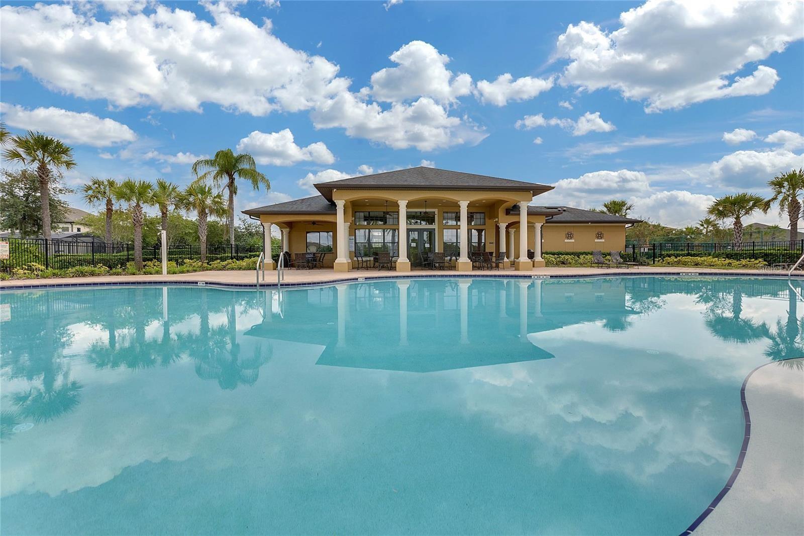 JOHNS LAKE POINTE THE OVERLOOK - Residential