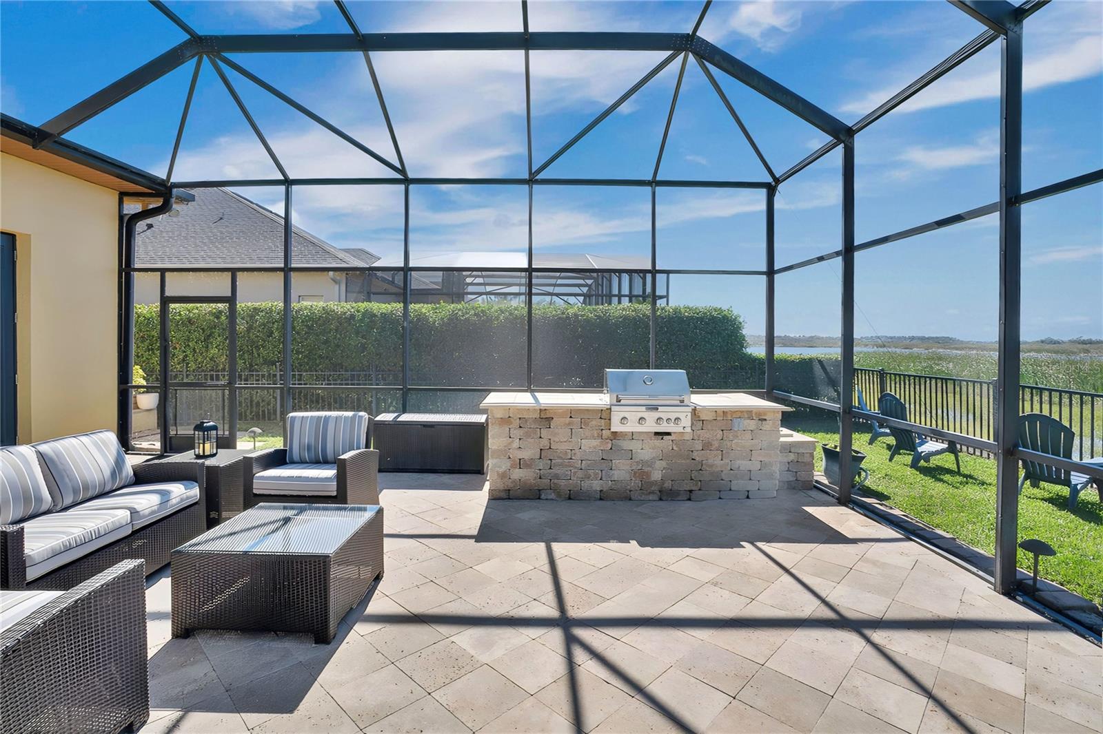 JOHNS LAKE POINTE THE OVERLOOK - Residential