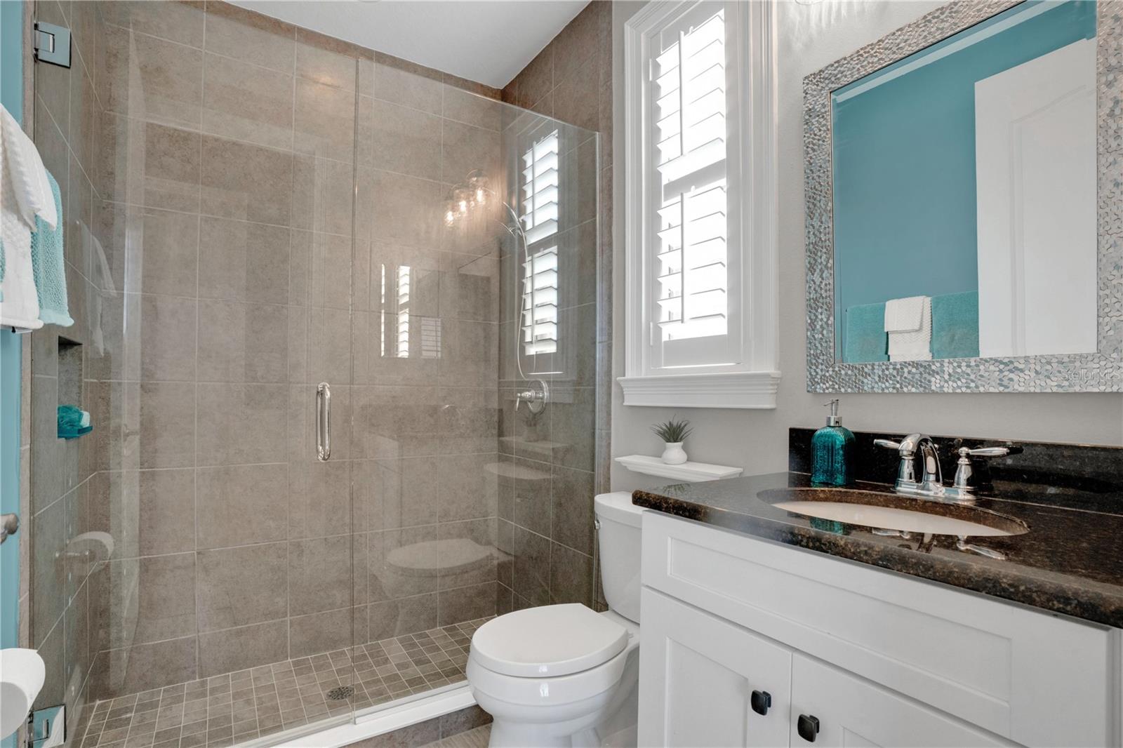 JOHNS LAKE POINTE THE OVERLOOK - Residential