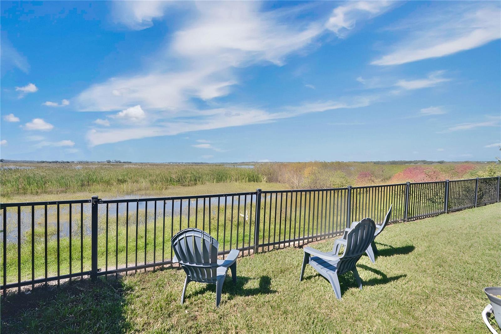 JOHNS LAKE POINTE THE OVERLOOK - Residential