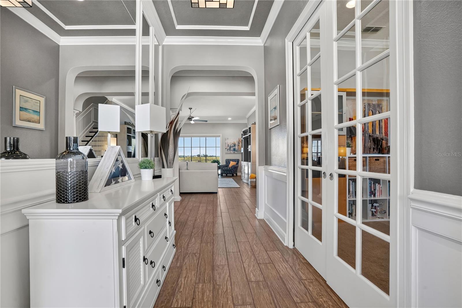 JOHNS LAKE POINTE THE OVERLOOK - Residential