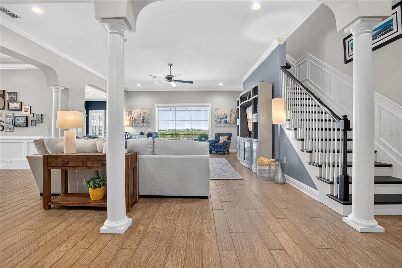 JOHNS LAKE POINTE THE OVERLOOK - Residential