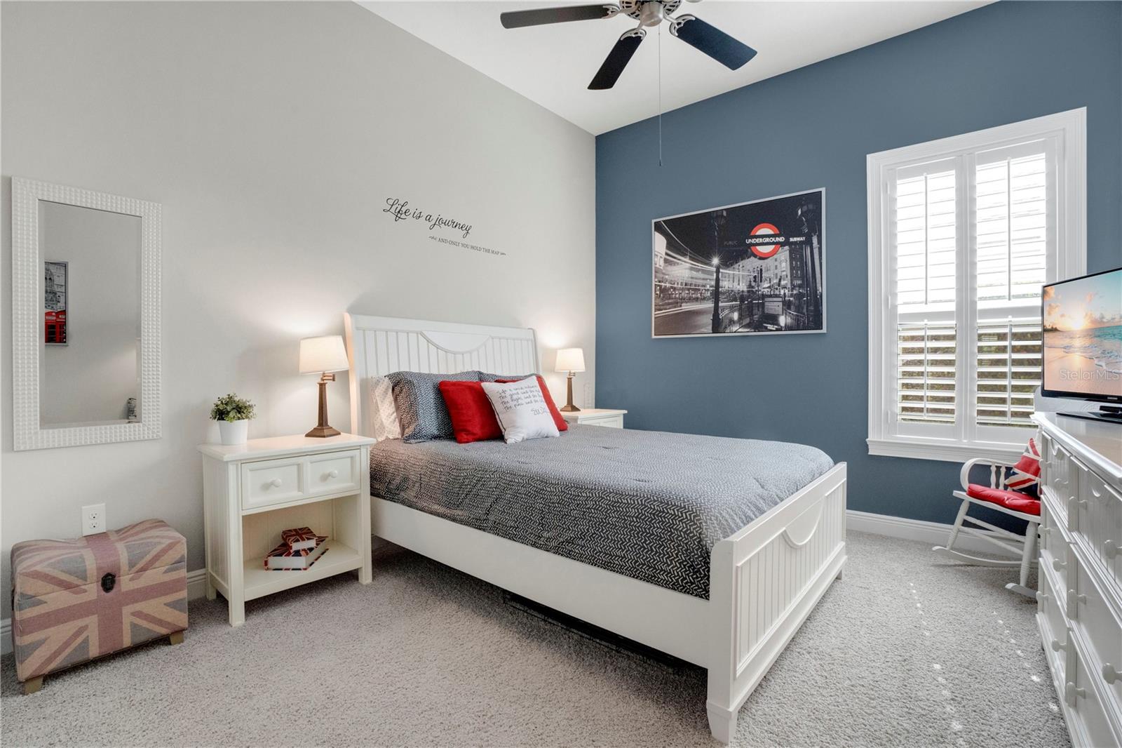 JOHNS LAKE POINTE THE OVERLOOK - Residential