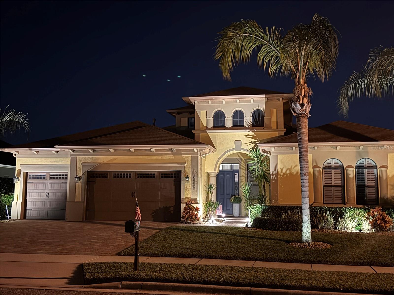 JOHNS LAKE POINTE THE OVERLOOK - Residential