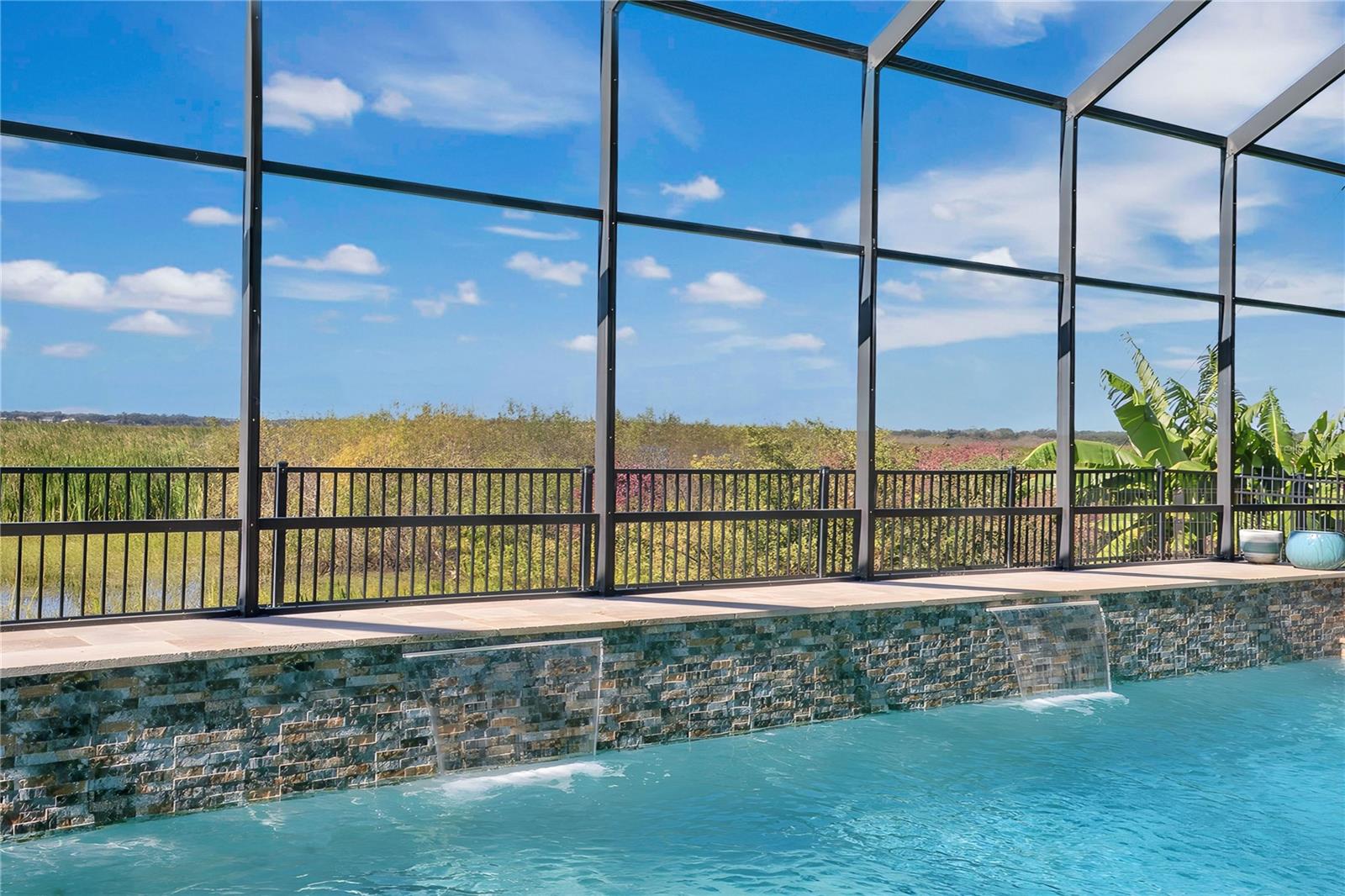 JOHNS LAKE POINTE THE OVERLOOK - Residential