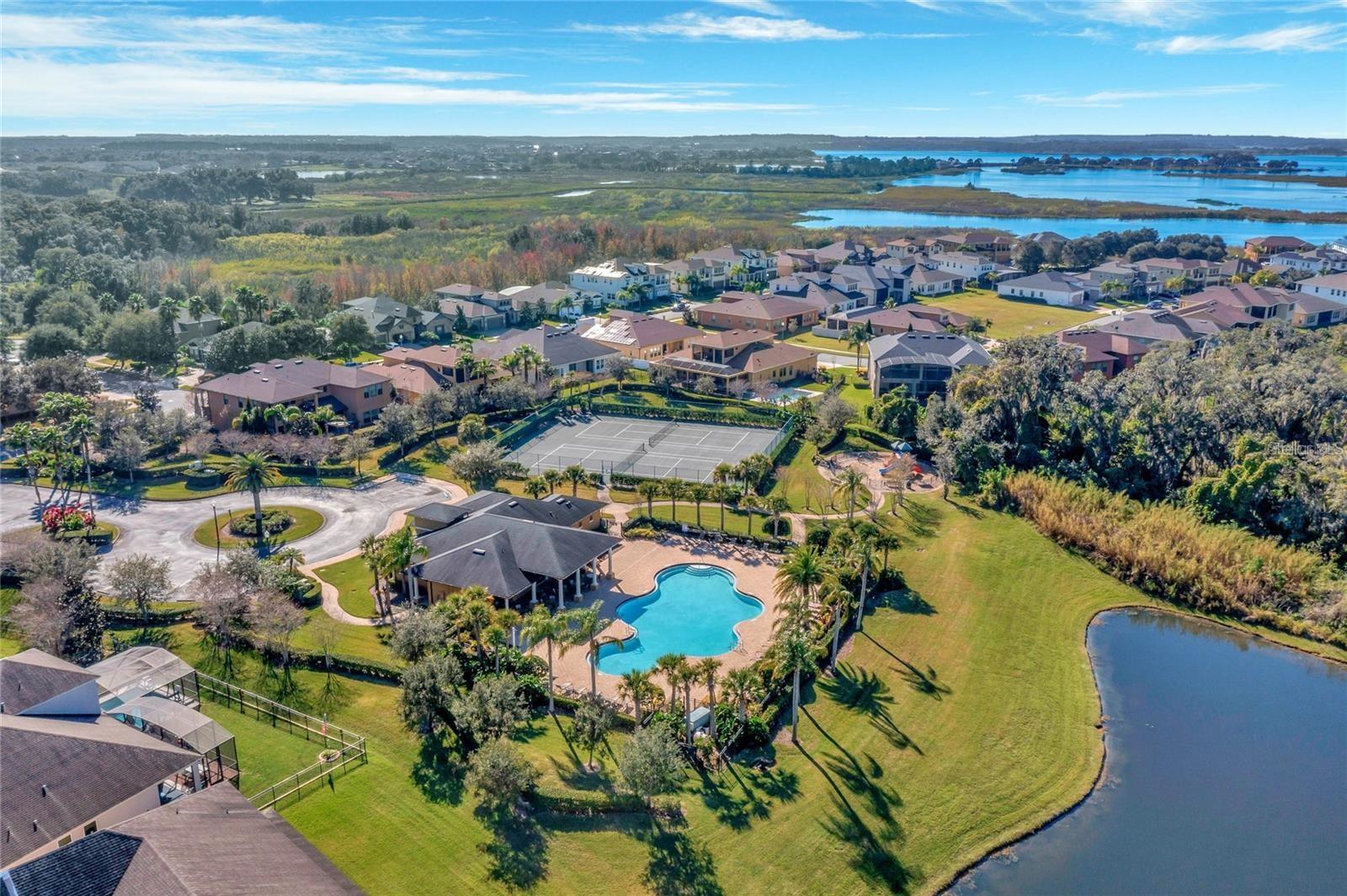 JOHNS LAKE POINTE THE OVERLOOK - Residential