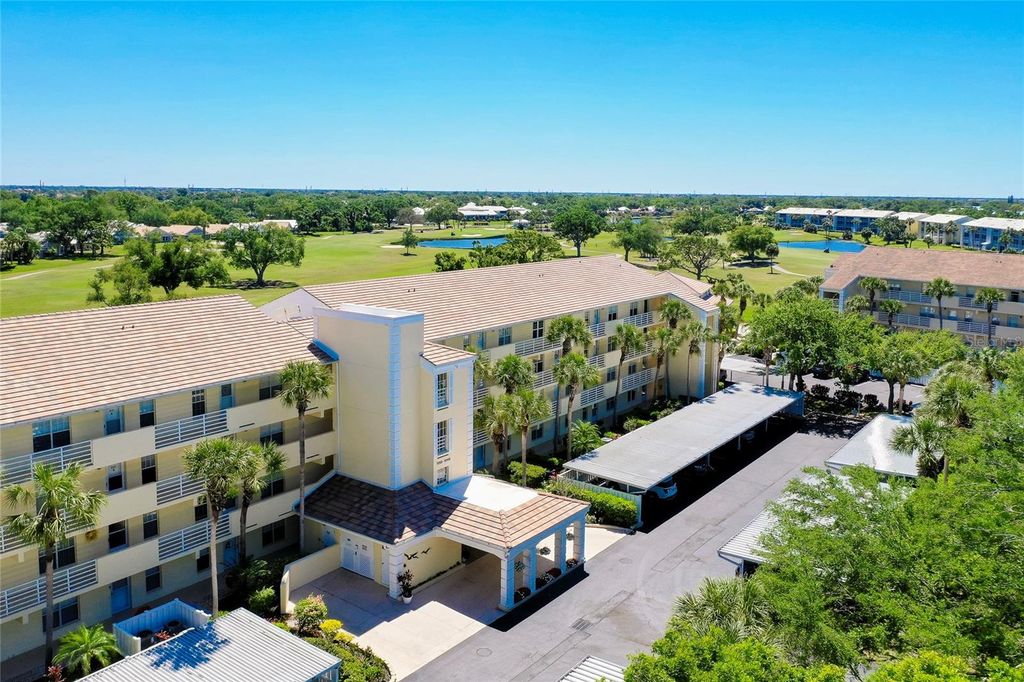 Photo of 1018 Wexford Boulevard #1018, Venice, FL 34293 (MLS # N6138684)