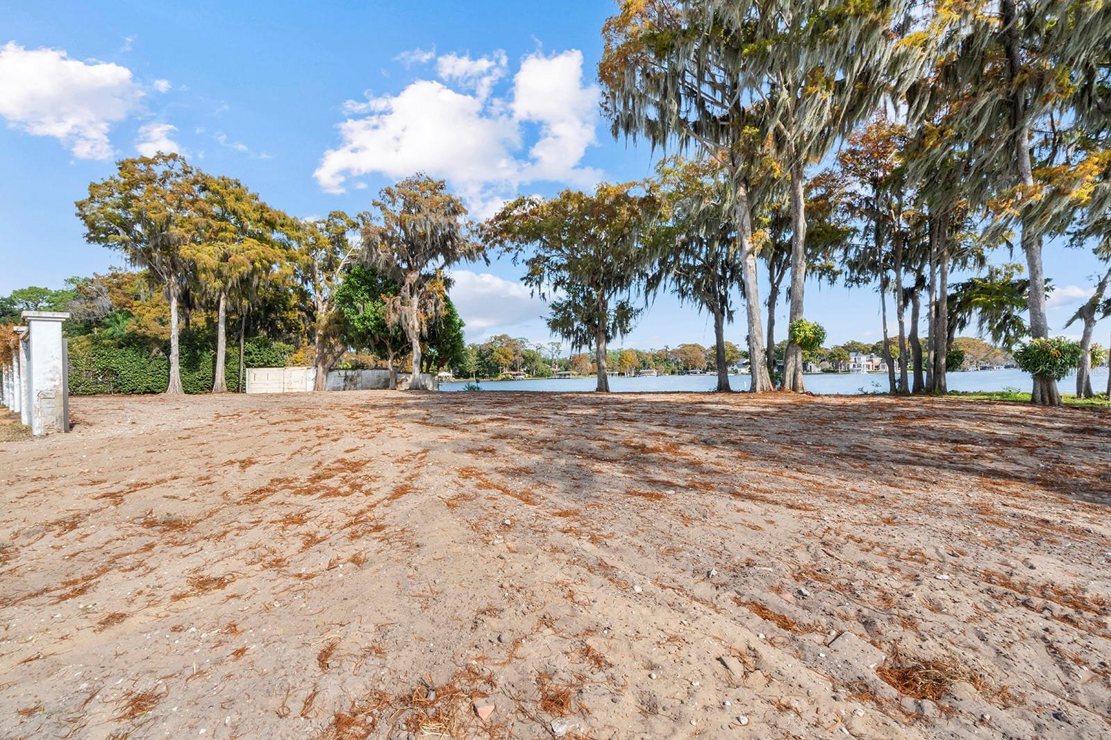 127 WHITECAPS CIRCLE