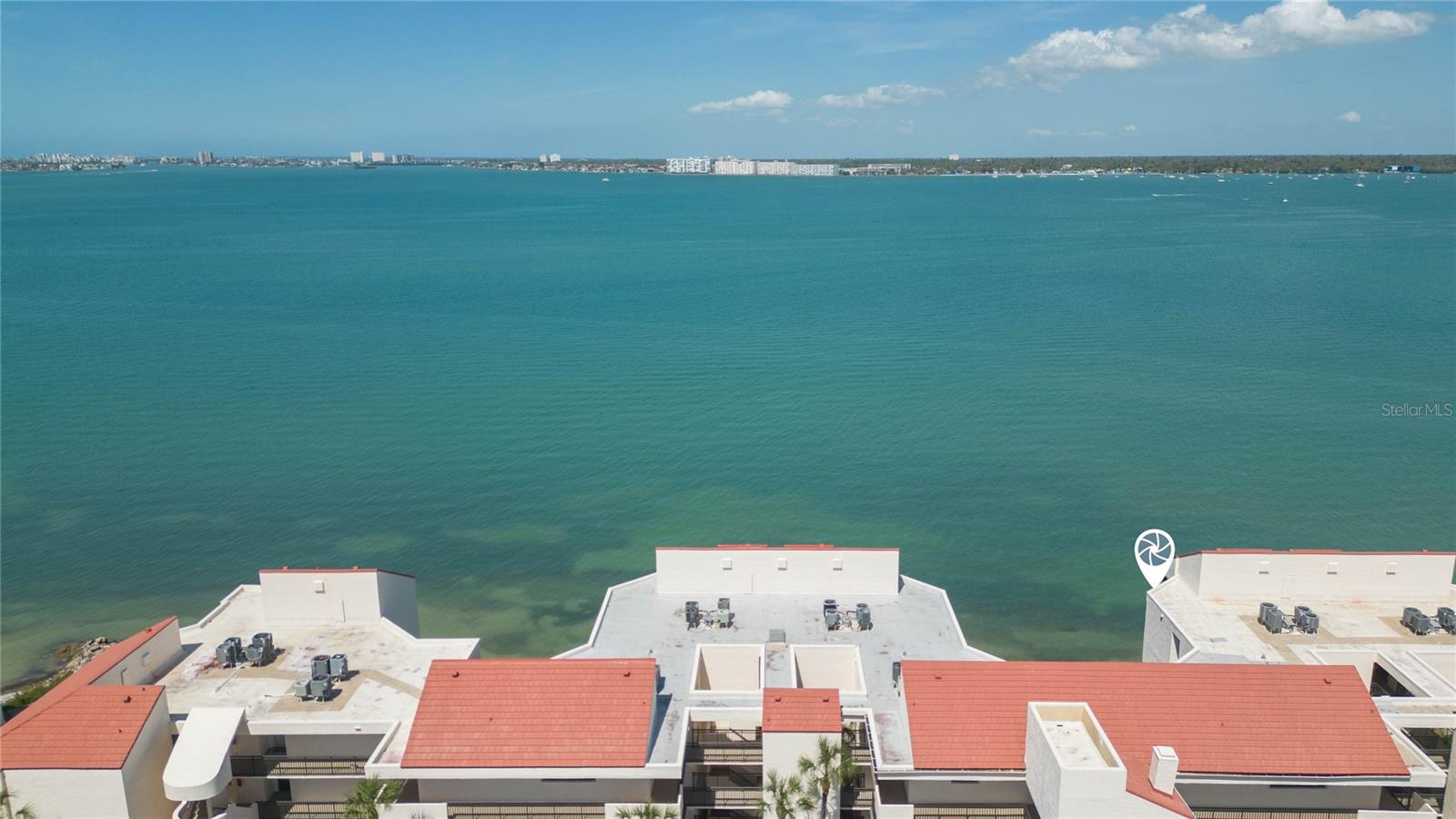 LA PUERTA DEL SOL CONDO - Residential