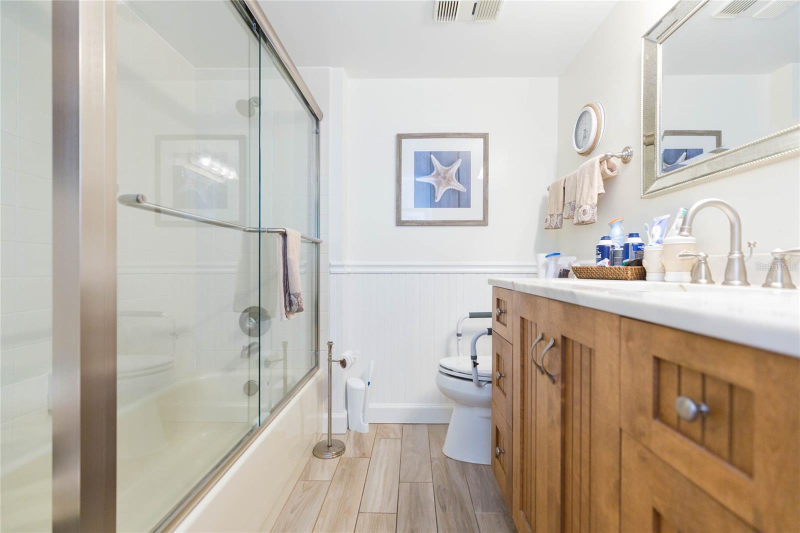 LA PUERTA DEL SOL CONDO - Residential