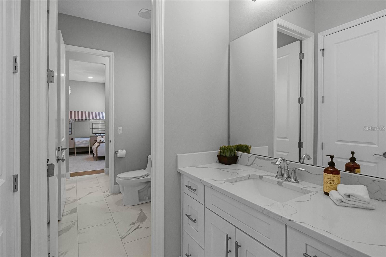 ESTANCIA/WINDERMERE - Residential