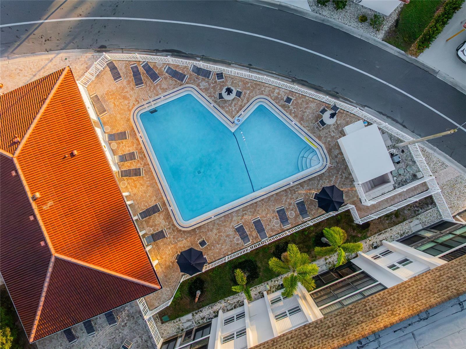 VISTA HERMOSA - Residential