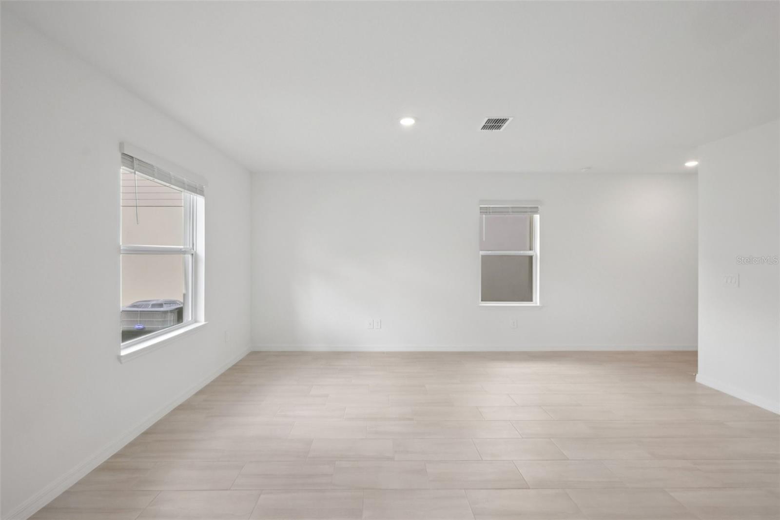 ACACIA FIELDS - Residential Lease