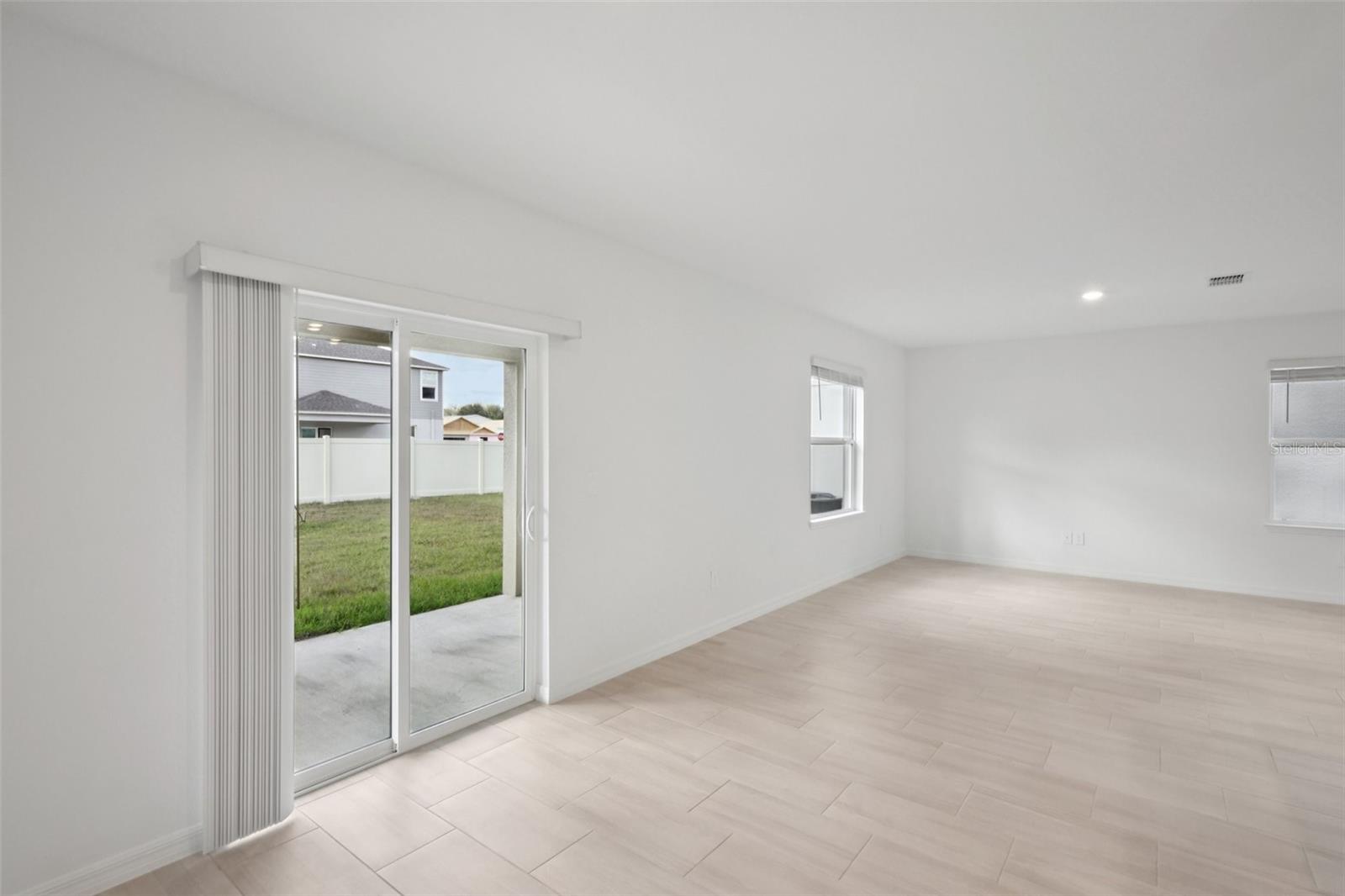 ACACIA FIELDS - Residential Lease