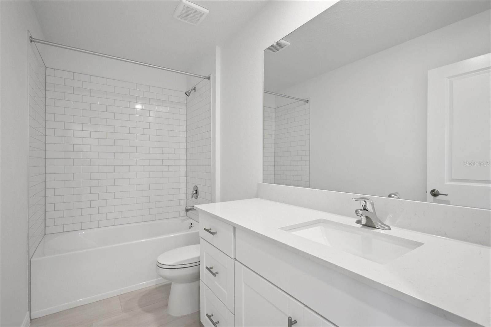 ACACIA FIELDS - Residential Lease