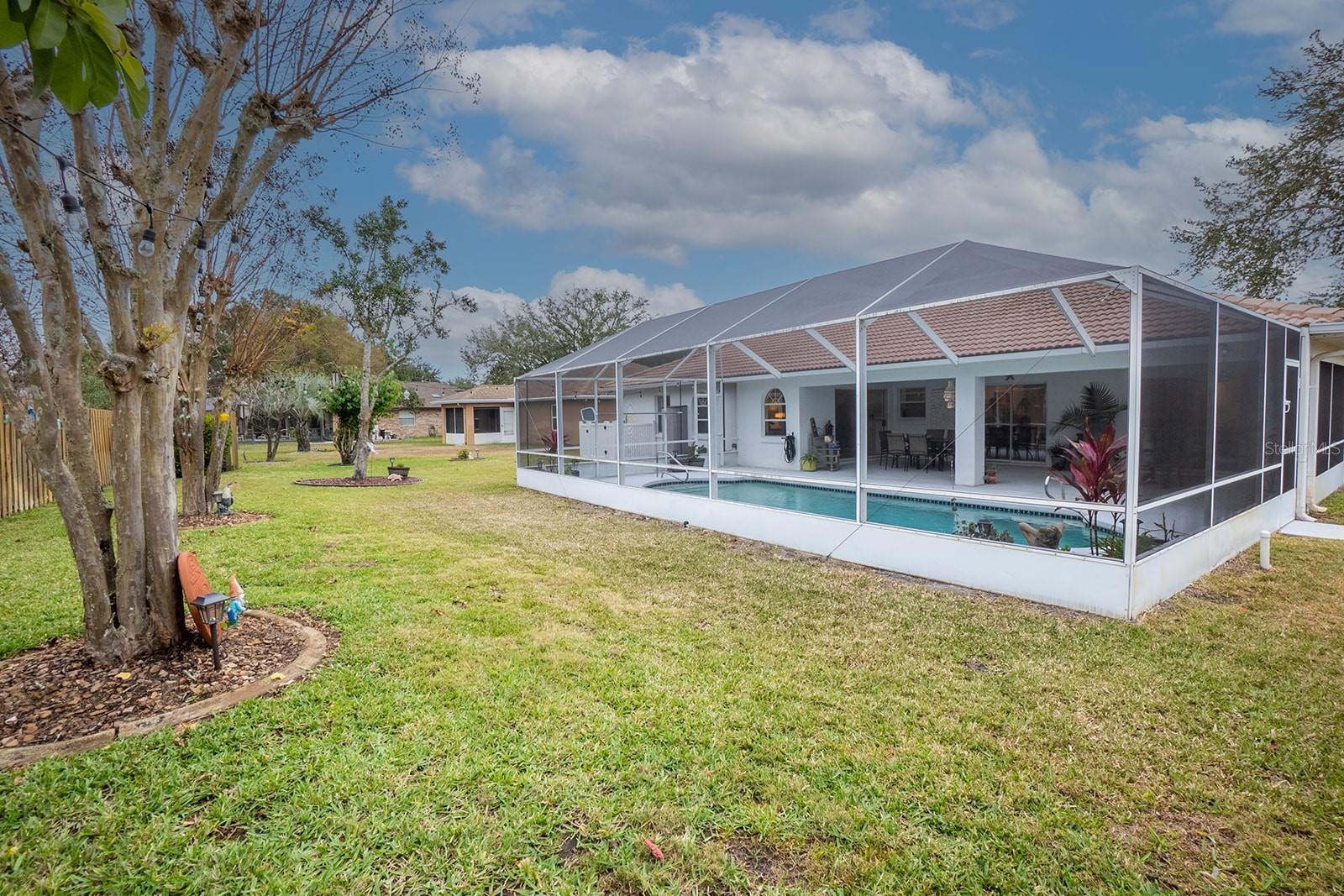 DEERWOOD REP BLK 20 PINE LAKES GOLF COURSE - Residential