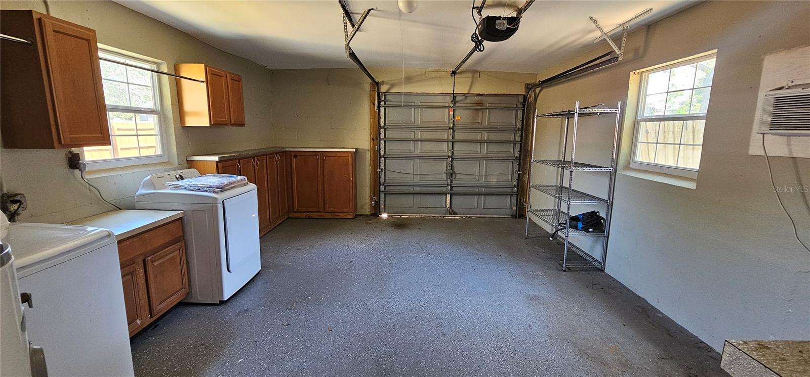 HANOUSEK F E & M M - Residential Lease