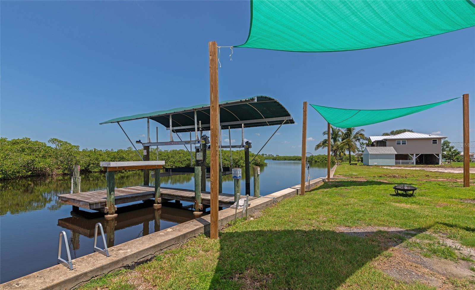 BRA-WIN PALMS - Residential