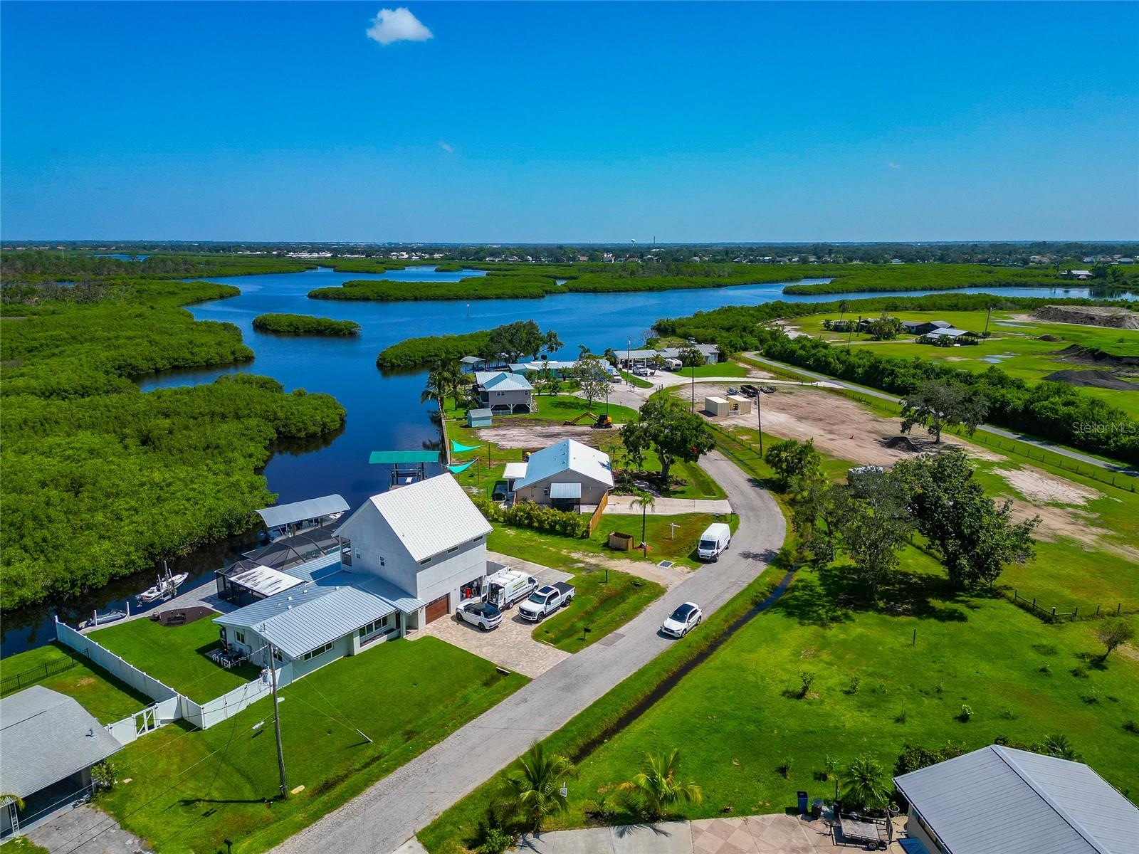 BRA-WIN PALMS - Residential