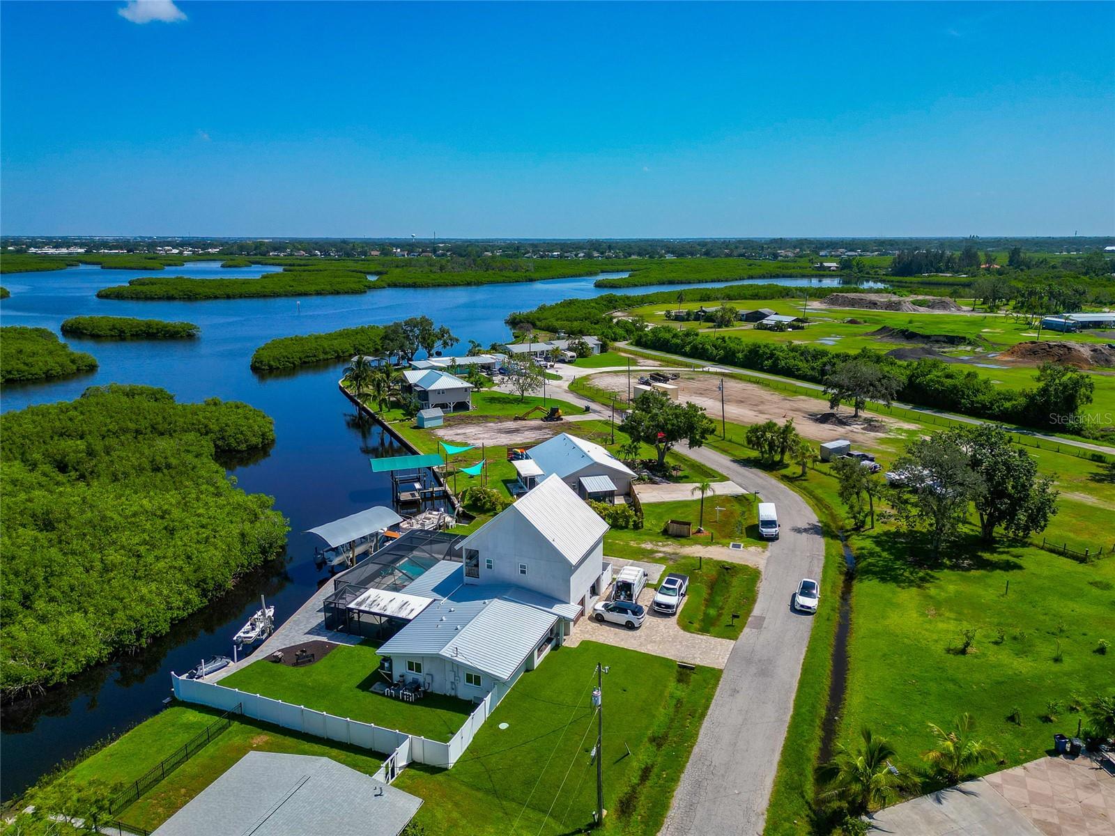 BRA-WIN PALMS - Residential