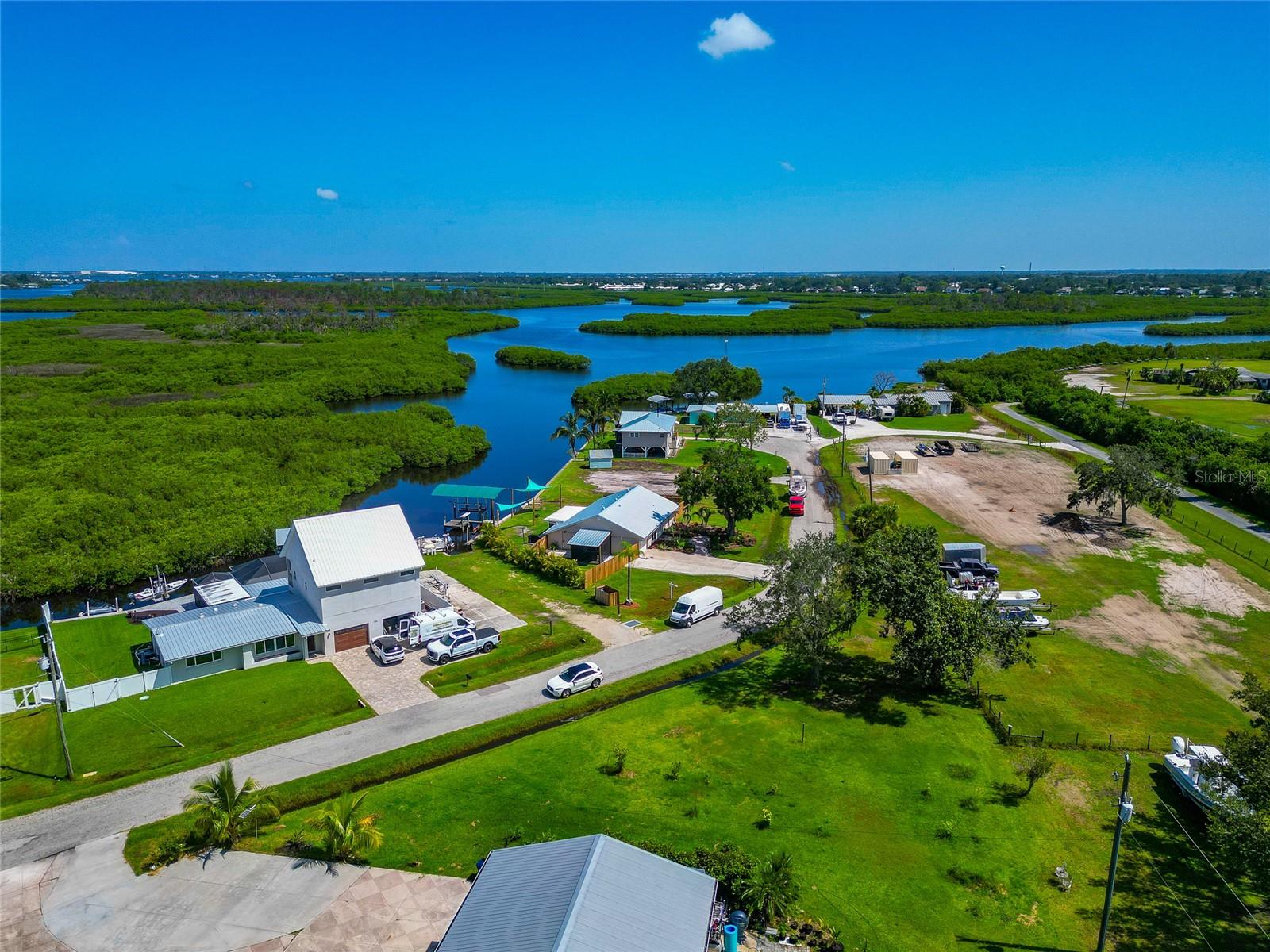 BRA-WIN PALMS - Residential