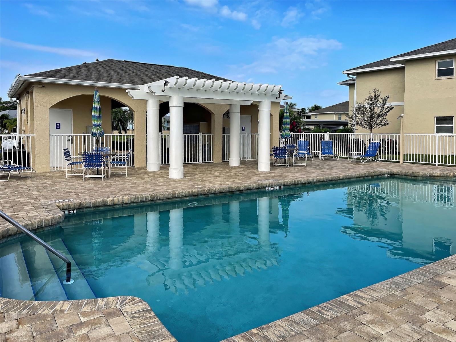 LINKSIDE - Residential