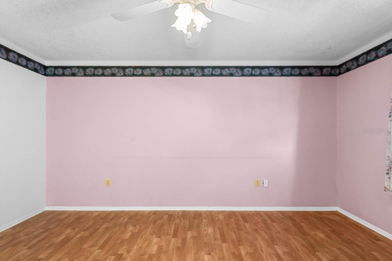 DEL WEBBS SUN CITY FLORIDA UN - Residential