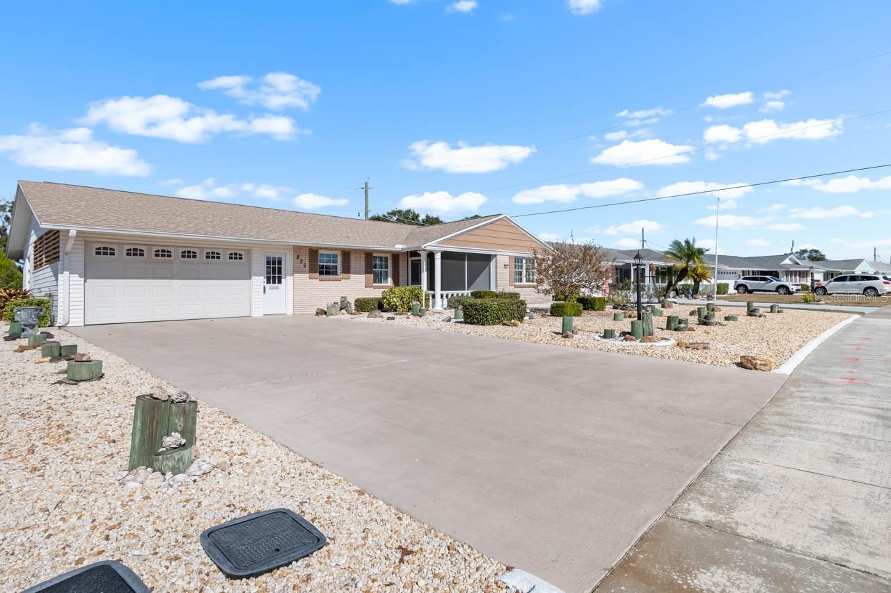 DEL WEBBS SUN CITY FLORIDA UN - Residential