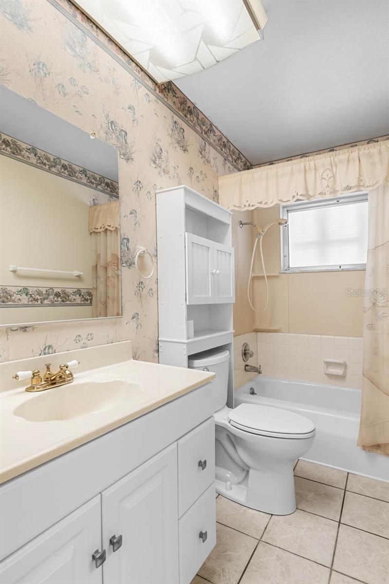 DEL WEBBS SUN CITY FLORIDA UN - Residential