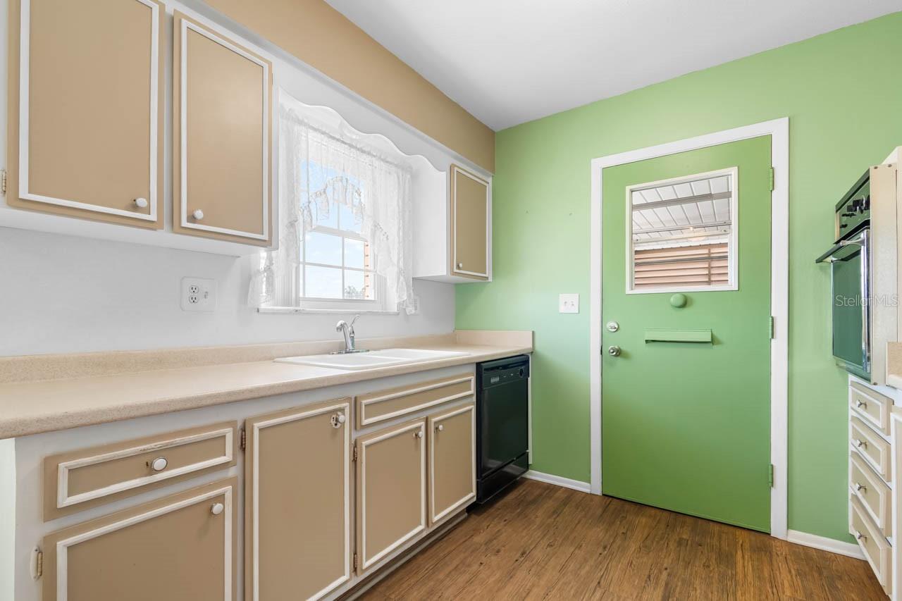 DEL WEBBS SUN CITY FLORIDA UN - Residential