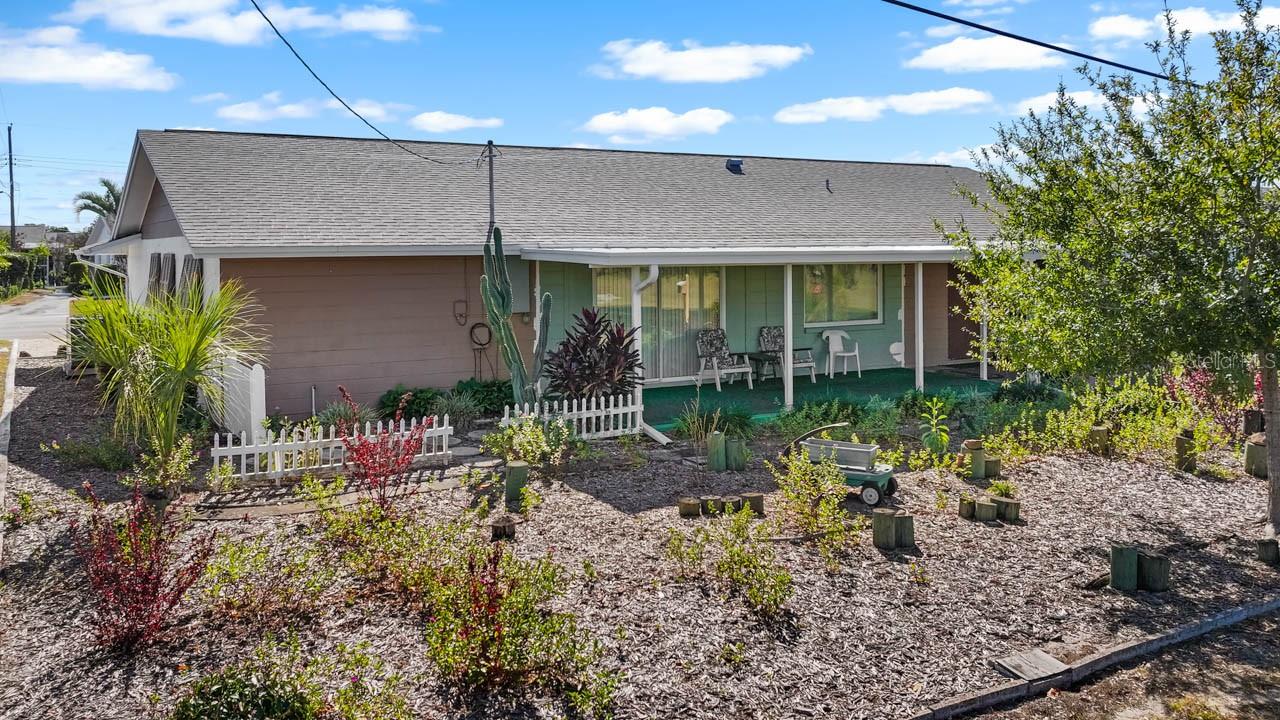 DEL WEBBS SUN CITY FLORIDA UN - Residential