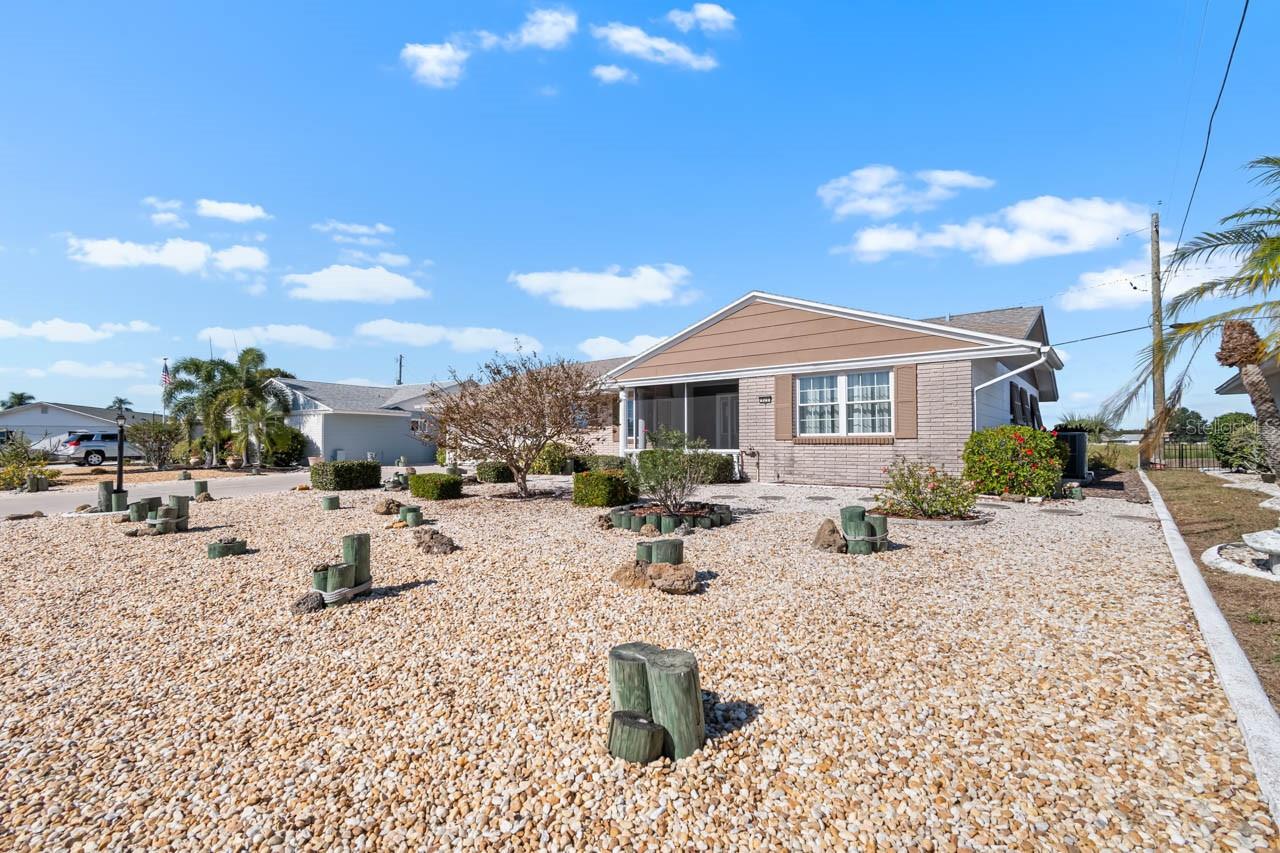 DEL WEBBS SUN CITY FLORIDA UN - Residential