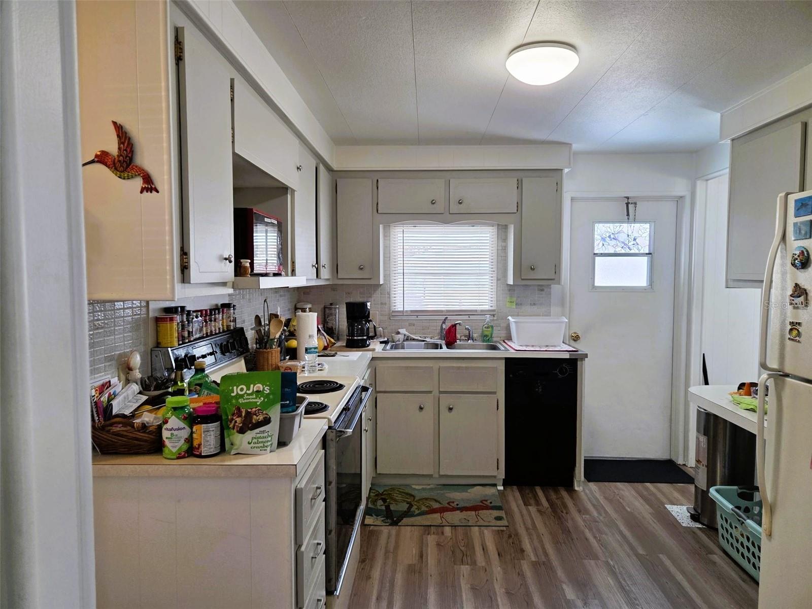 OAKWOOD MANOR - Residential