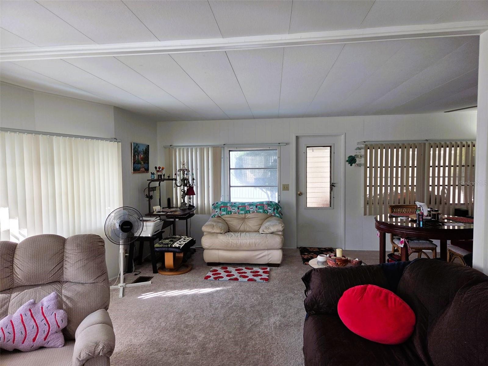 OAKWOOD MANOR - Residential