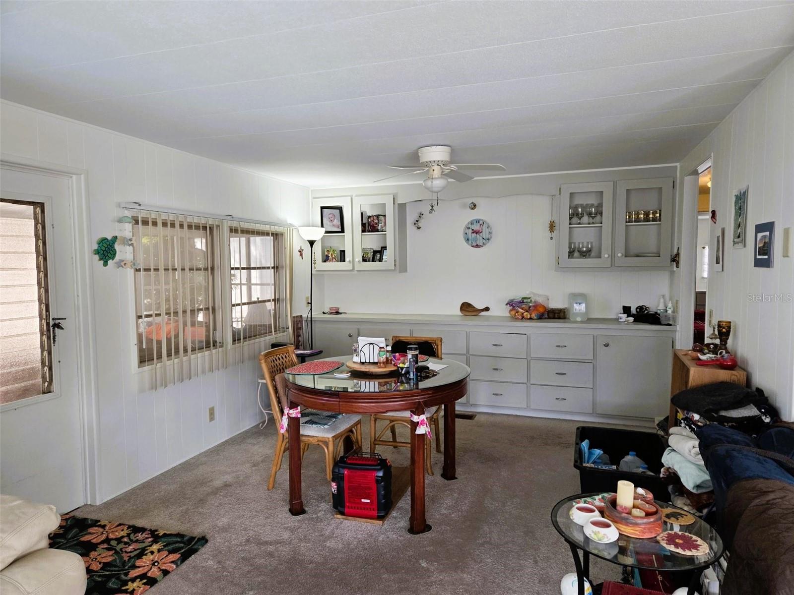 OAKWOOD MANOR - Residential