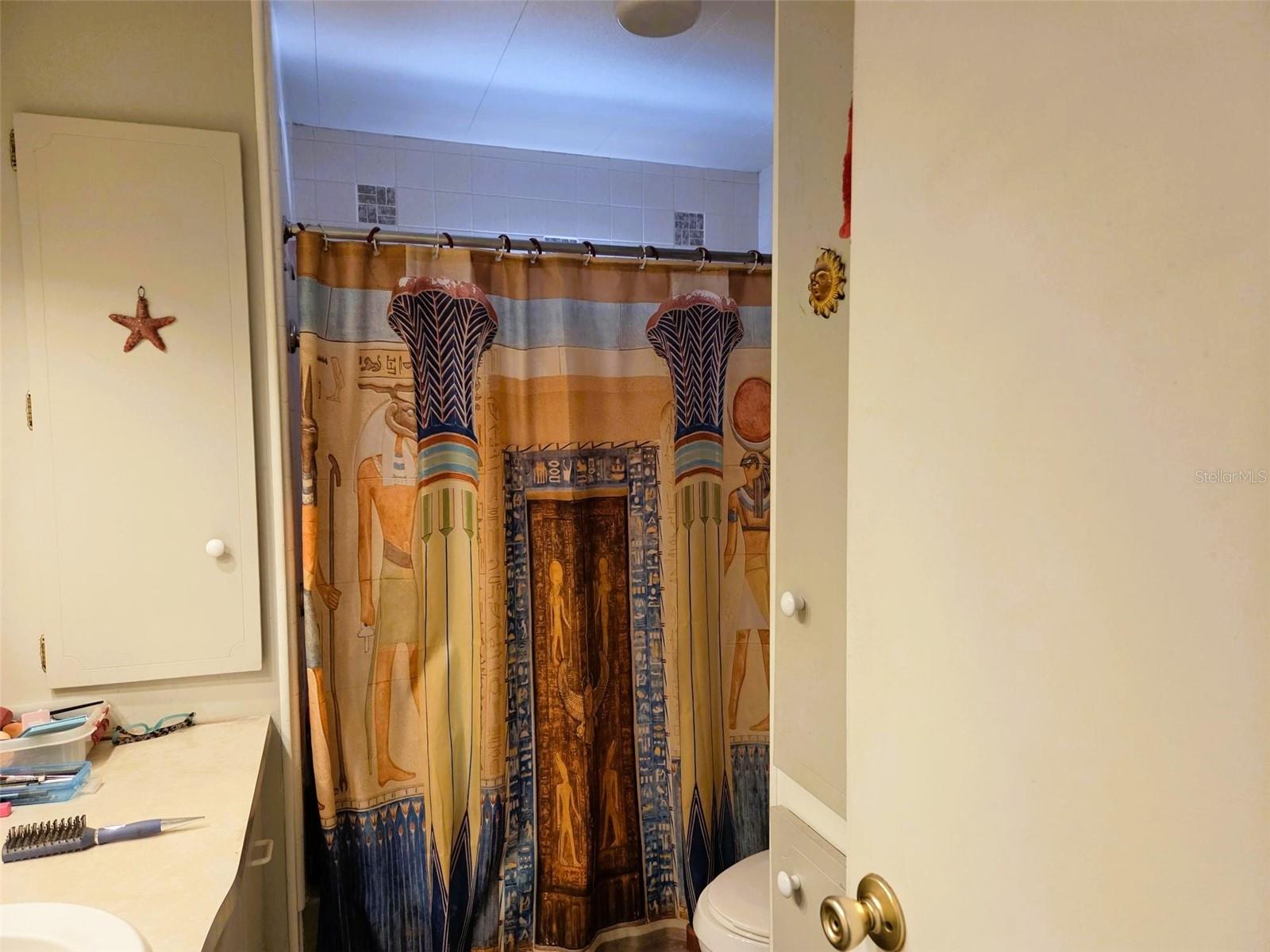 OAKWOOD MANOR - Residential