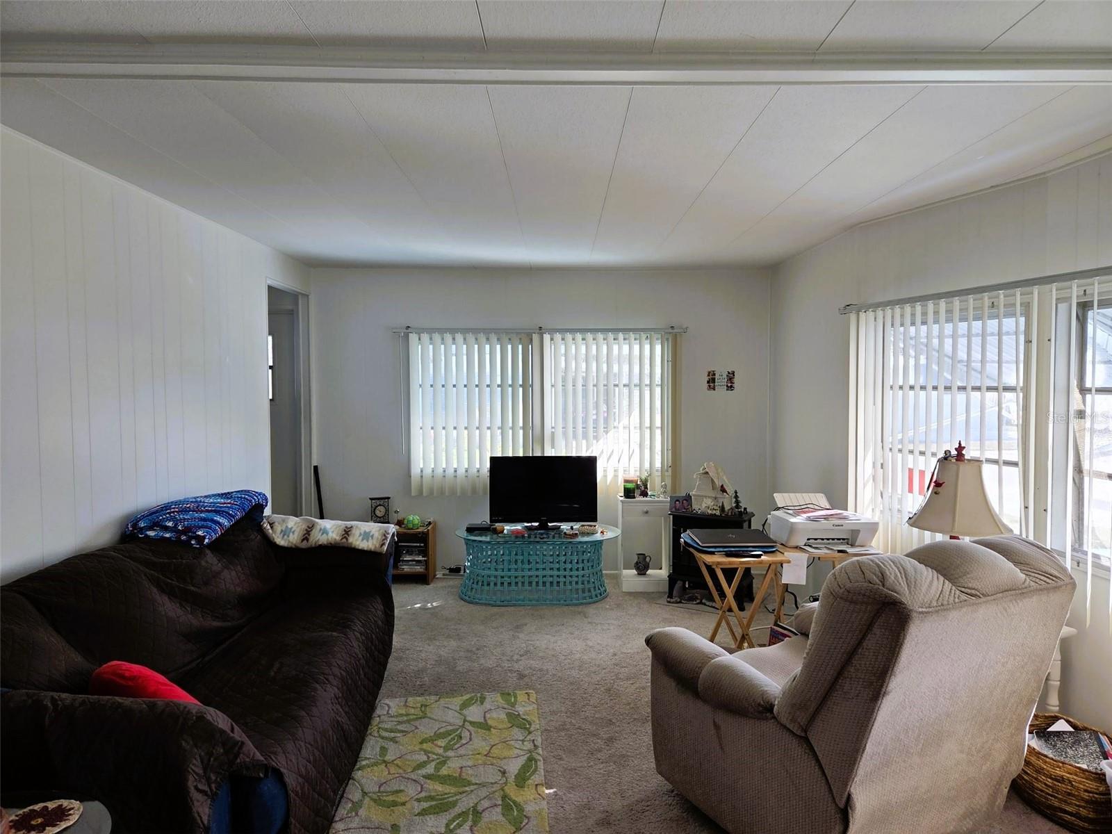 OAKWOOD MANOR - Residential