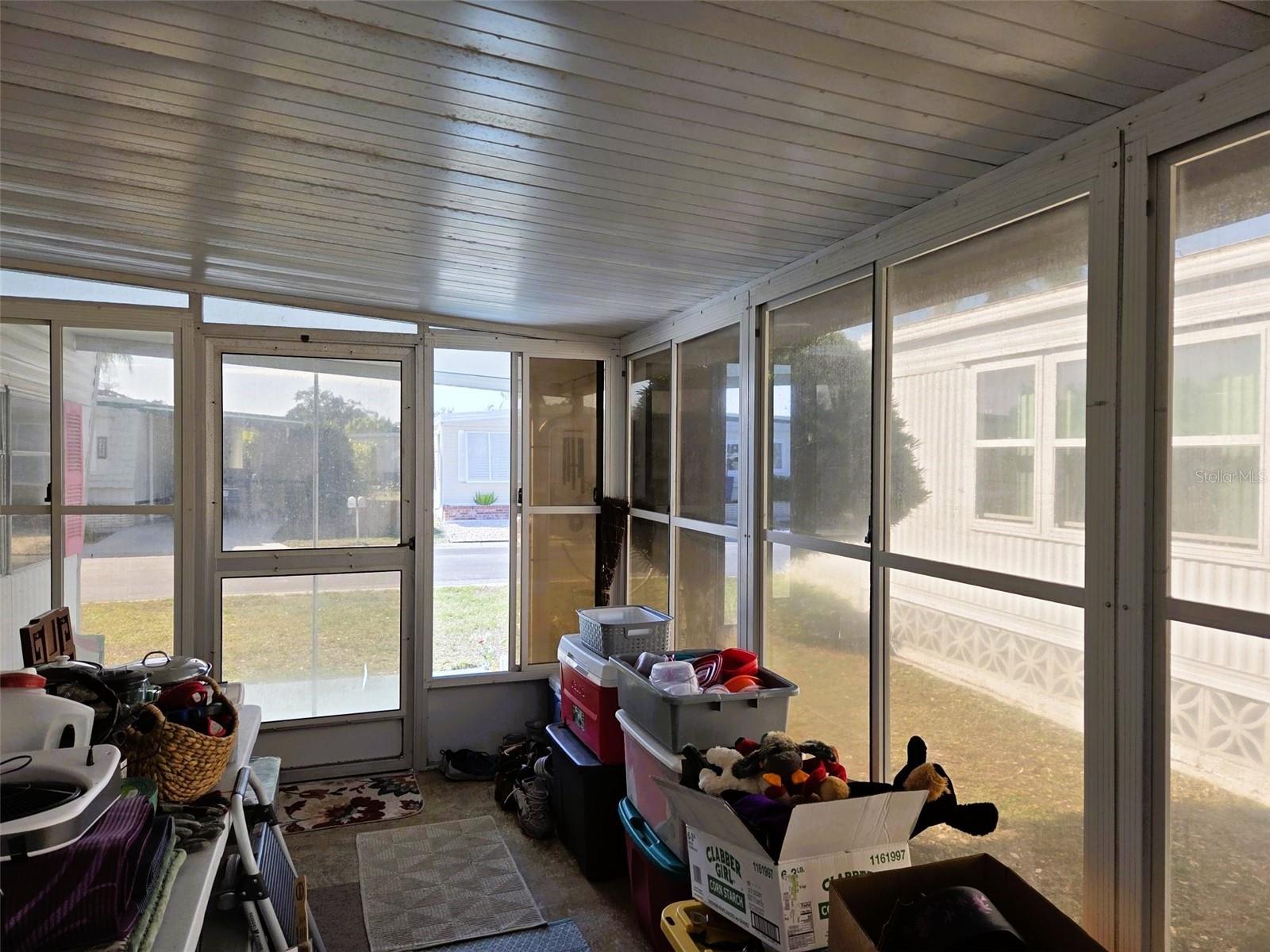 OAKWOOD MANOR - Residential