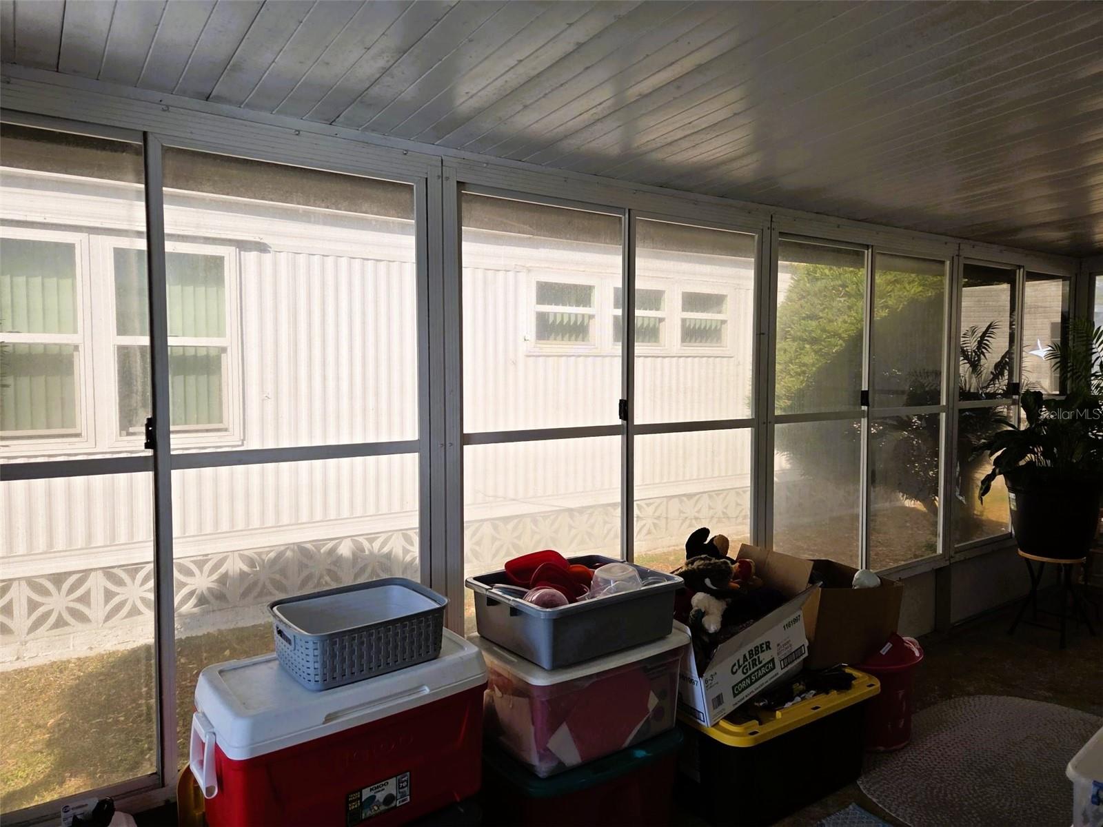 OAKWOOD MANOR - Residential