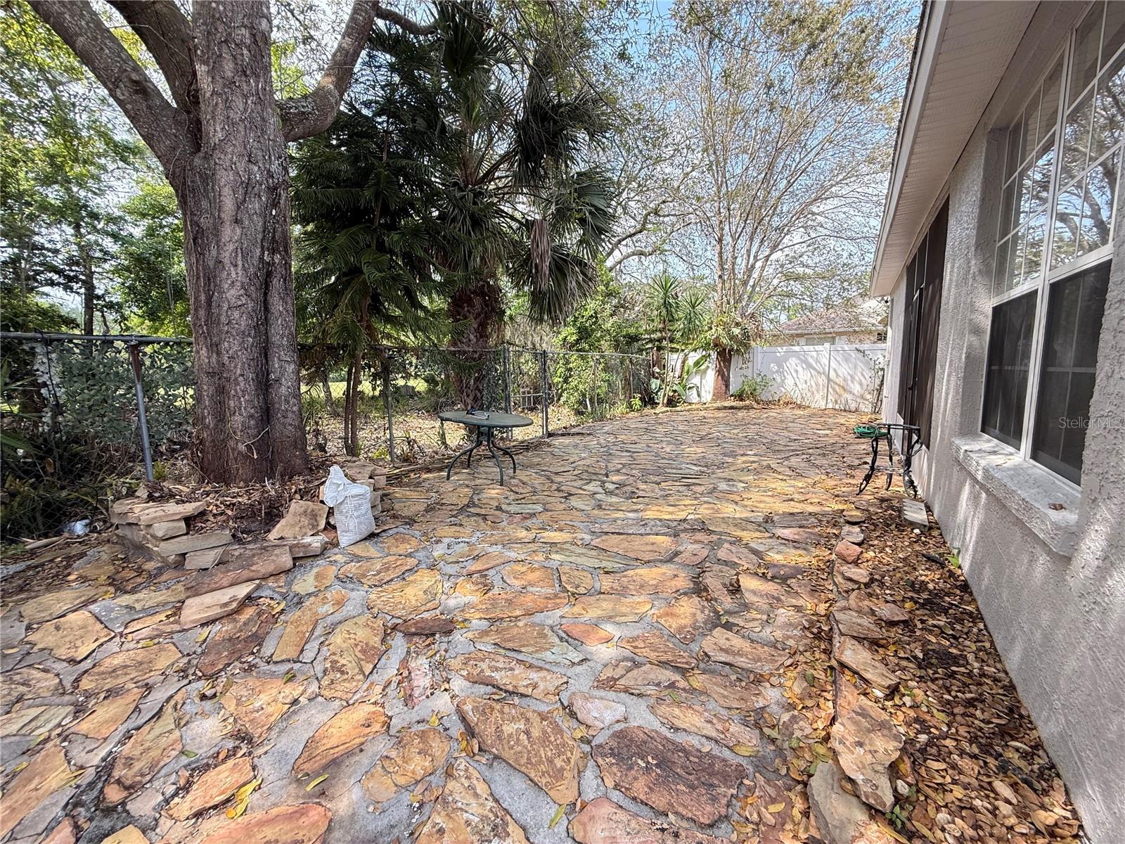 BRIDGE WATER - Residential Lease