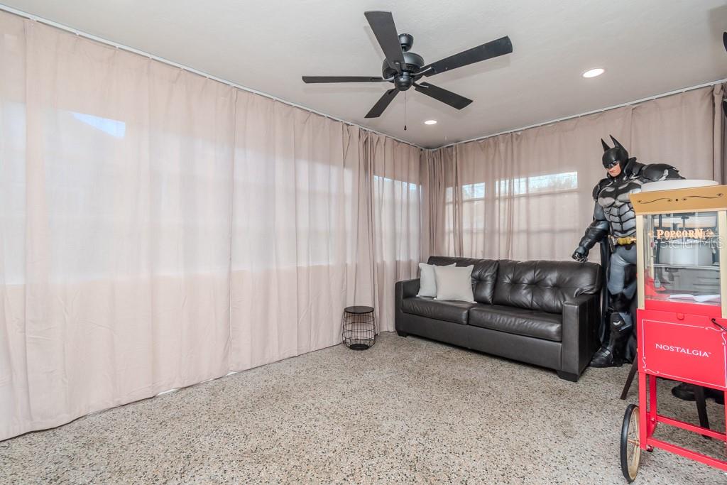 BURNS F J REALTY COS REV - Residential Lease