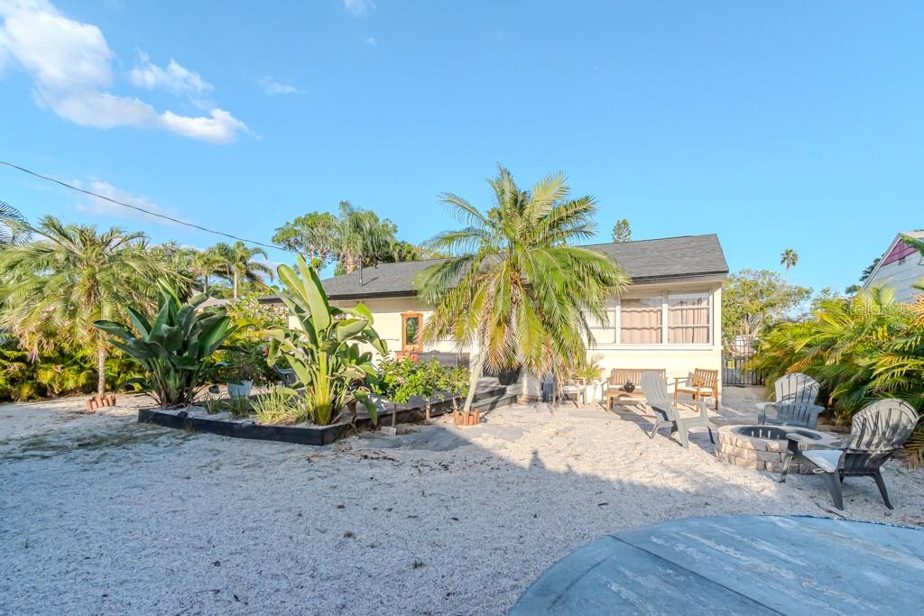 BURNS F J REALTY COS REV - Residential Lease