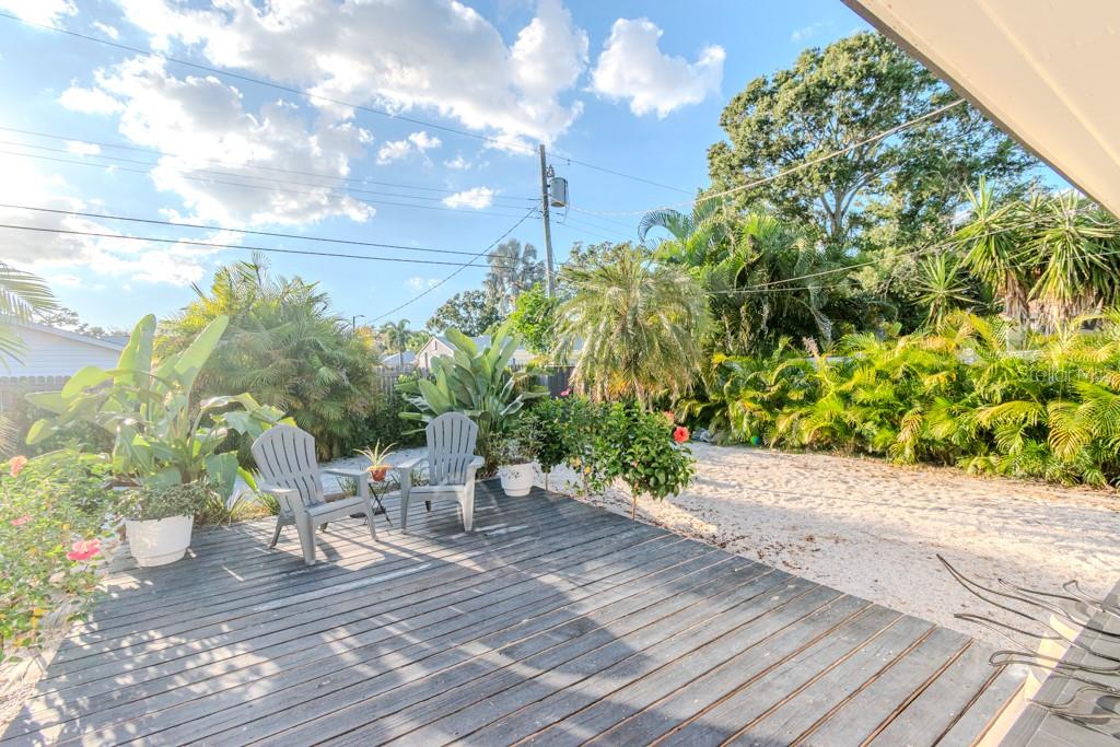 BURNS F J REALTY COS REV - Residential Lease