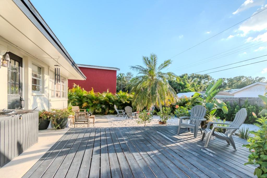 BURNS F J REALTY COS REV - Residential Lease